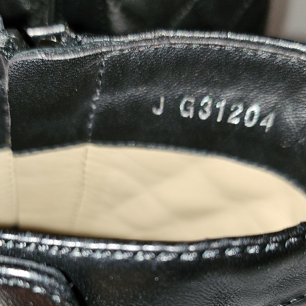 CHANEL Black Quilted Leather Ankle Booties With Iconic CC Turnlock. - Picture 4 of 15